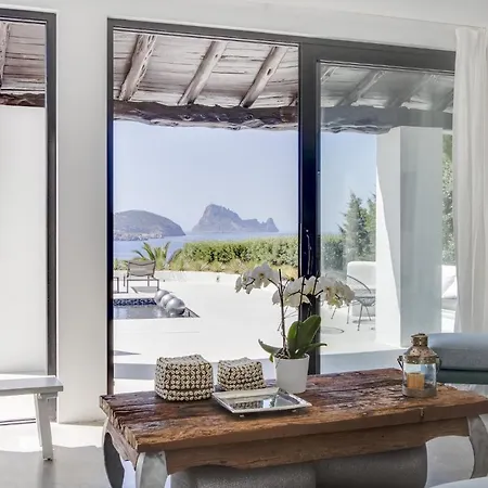 Es Vedre: Beachside Ibiza Retreat With Sea Views *