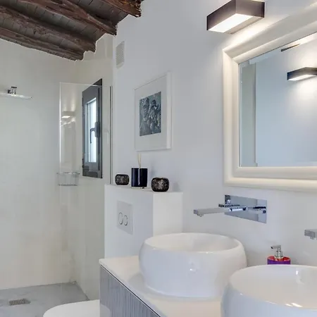 Villa Es Vedre: Beachside Ibiza Retreat With Sea Views *
