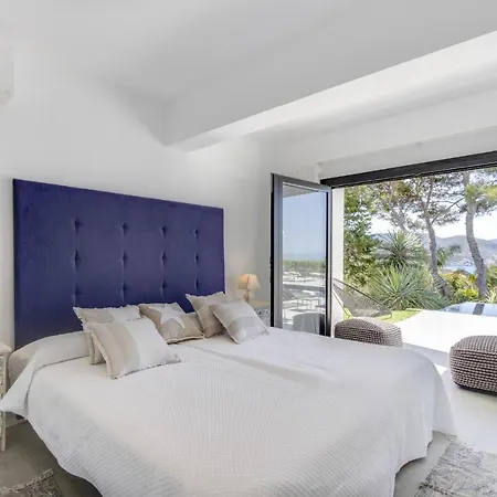 Es Vedre: Beachside Ibiza Retreat With Sea Views *